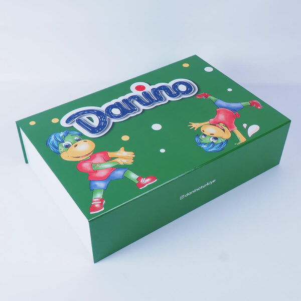 danino brand cardboard box design
