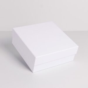 white cardboard box cover 20cm-20cm-8cm