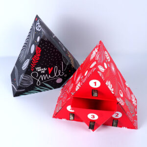 üçgen tasarımlı özel ürün kutusu3